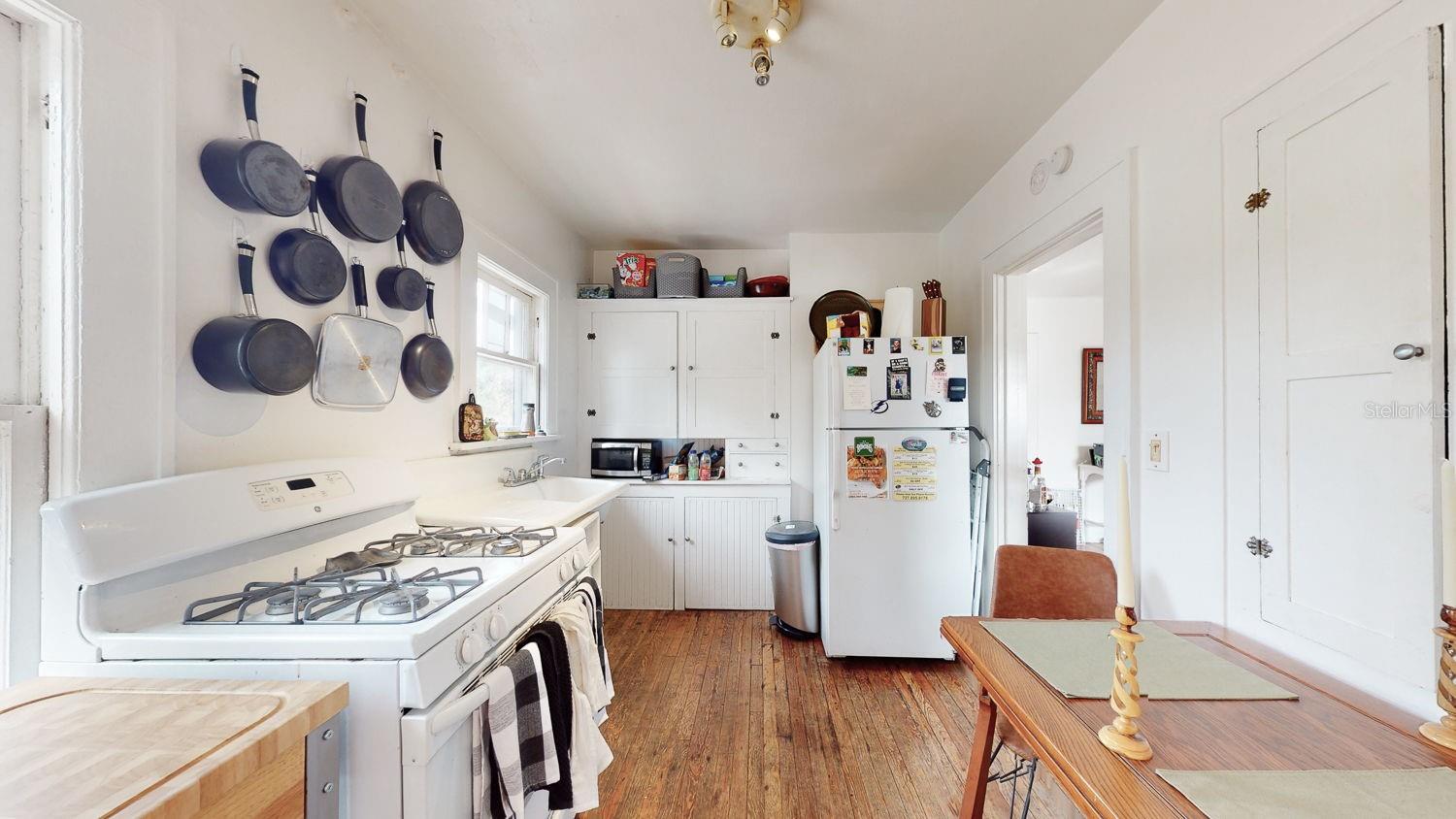 BOONES REV SUB - Residential Income