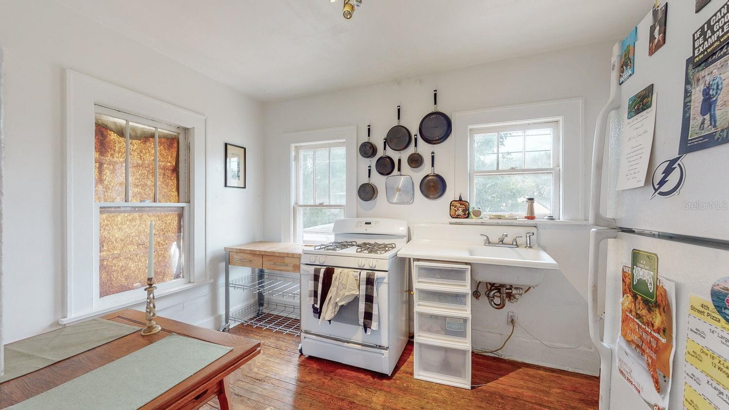 BOONES REV SUB - Residential Income