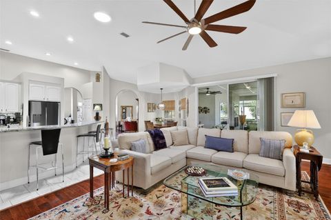 Tiny photo for 1760 Edgewater Drive, Mount Dora, FL 32757 (MLS # G5111131)