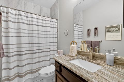 Tiny photo for 1760 Edgewater Drive, Mount Dora, FL 32757 (MLS # G5111131)