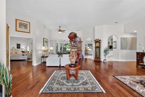 Tiny photo for 1760 Edgewater Drive, Mount Dora, FL 32757 (MLS # G5111131)