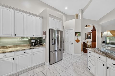 Tiny photo for 1760 Edgewater Drive, Mount Dora, FL 32757 (MLS # G5111131)