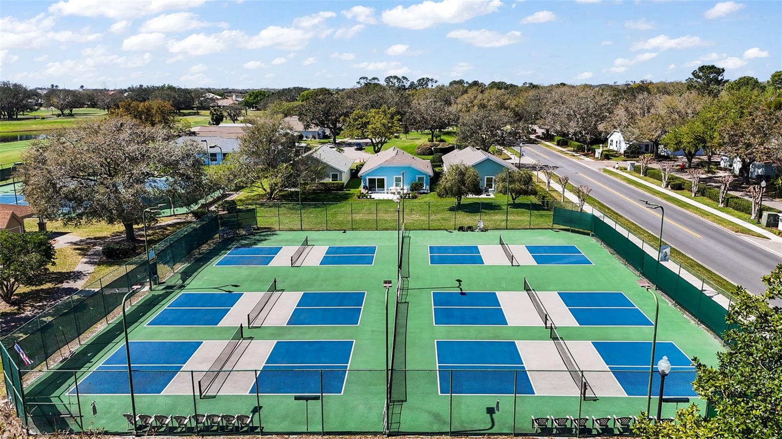 MOUNT DORA COUNTRY CLUB MOUNT DORA UNIT 02 - Residential