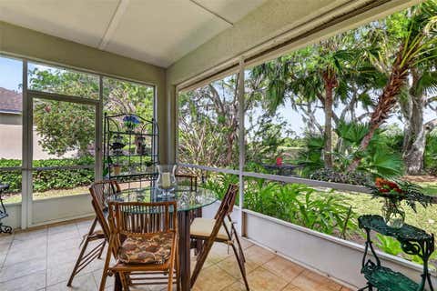 Tiny photo for 1760 Edgewater Drive, Mount Dora, FL 32757 (MLS # G5111131)