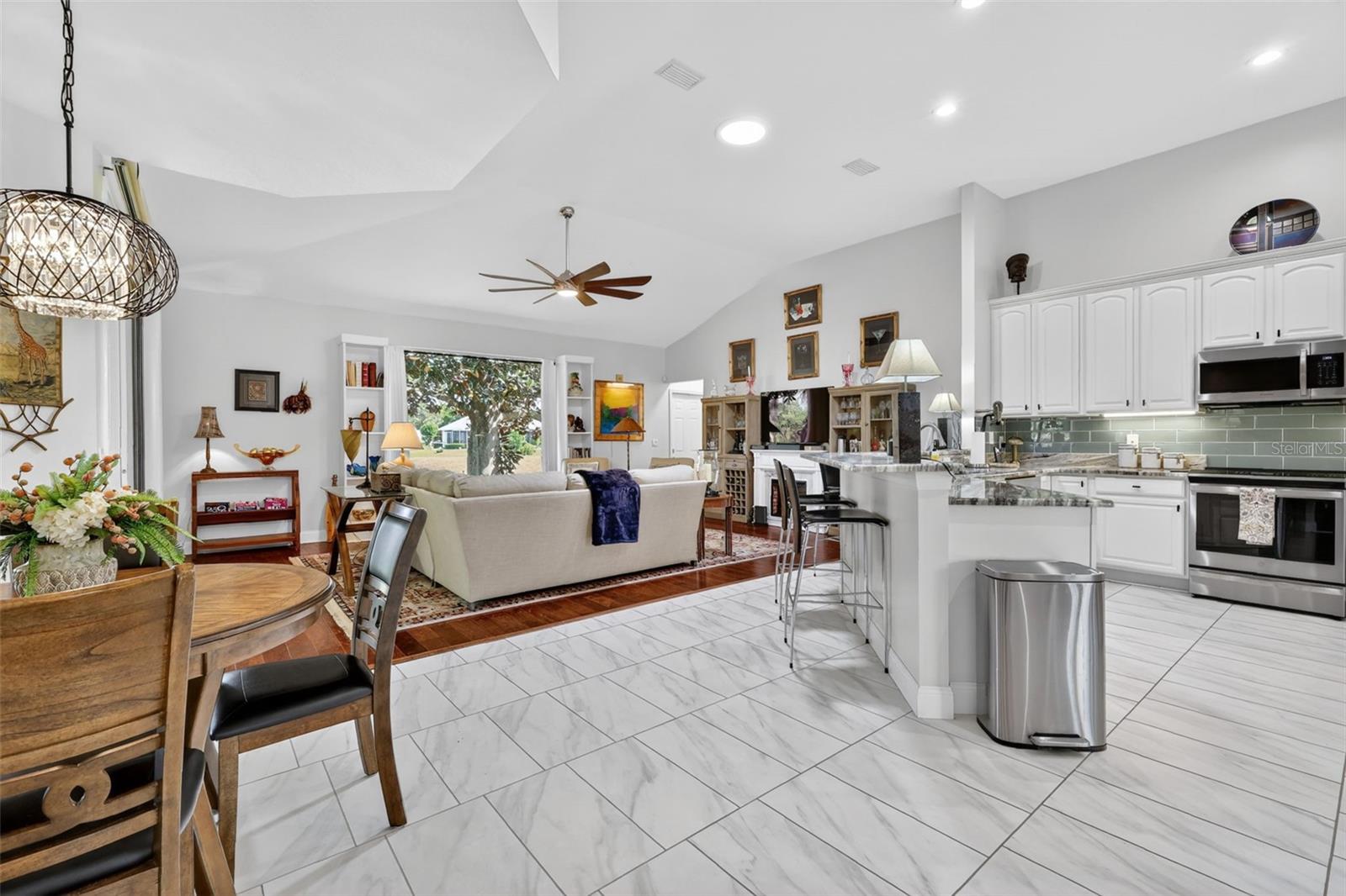 MOUNT DORA COUNTRY CLUB MOUNT DORA UNIT 02 - Residential