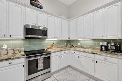 Tiny photo for 1760 Edgewater Drive, Mount Dora, FL 32757 (MLS # G5111131)