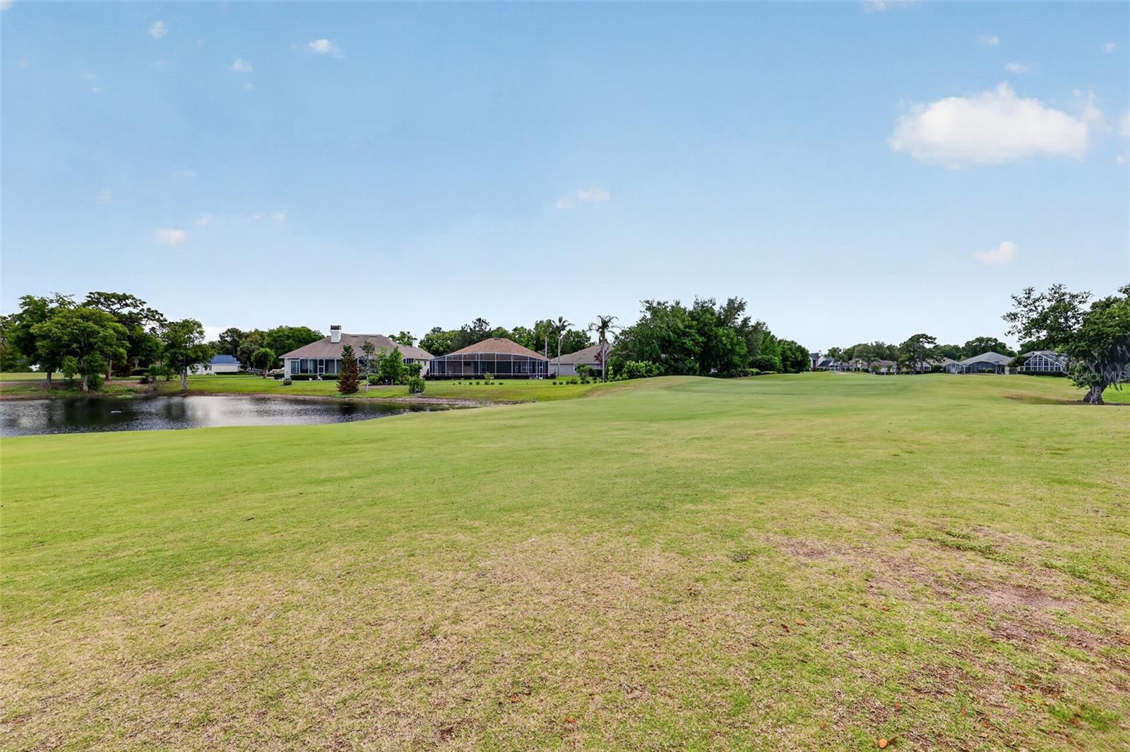 MOUNT DORA COUNTRY CLUB MOUNT DORA UNIT 02 - Residential