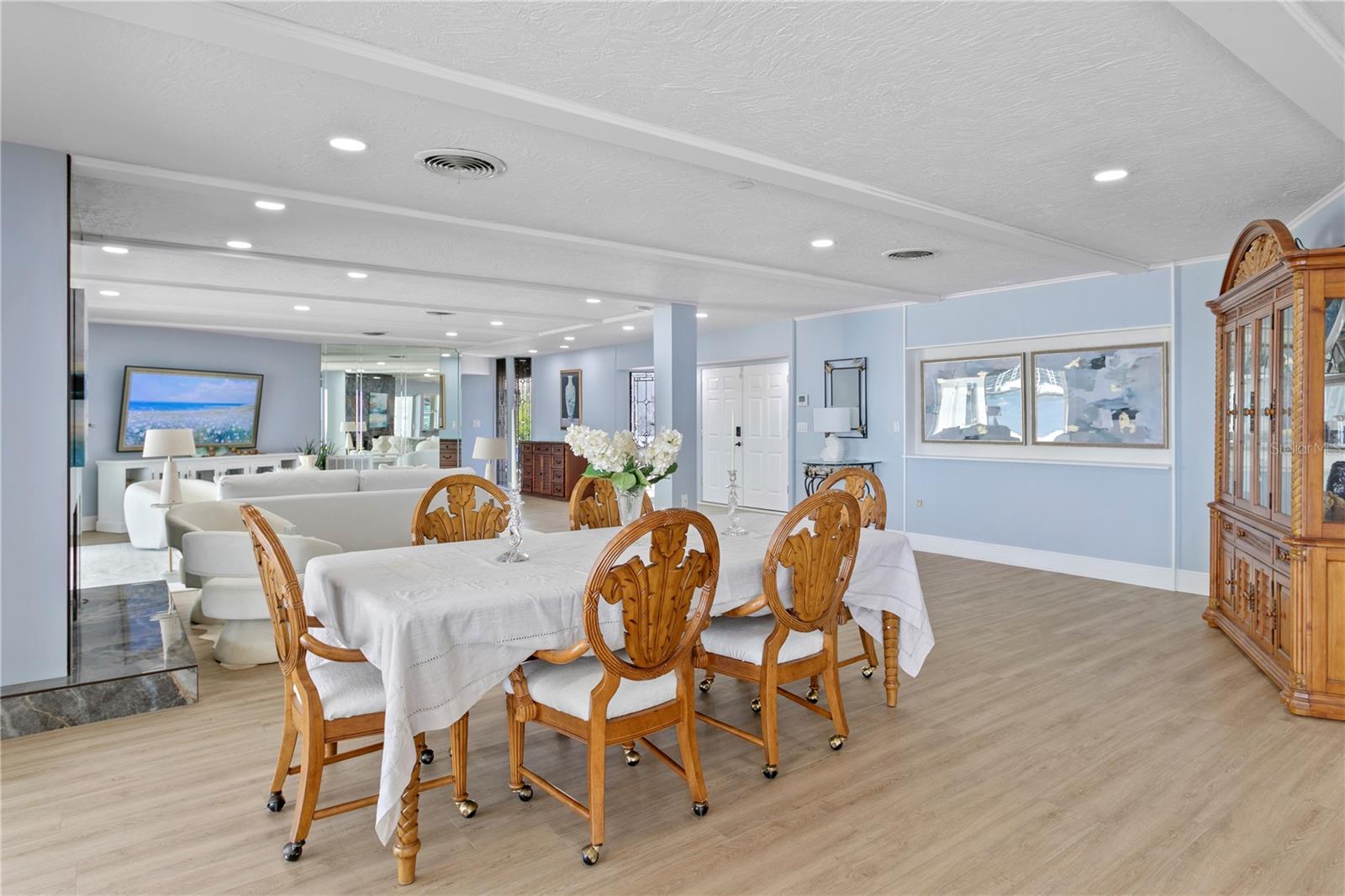 MAXIMO POINT ADD BLK 3 REP - Residential