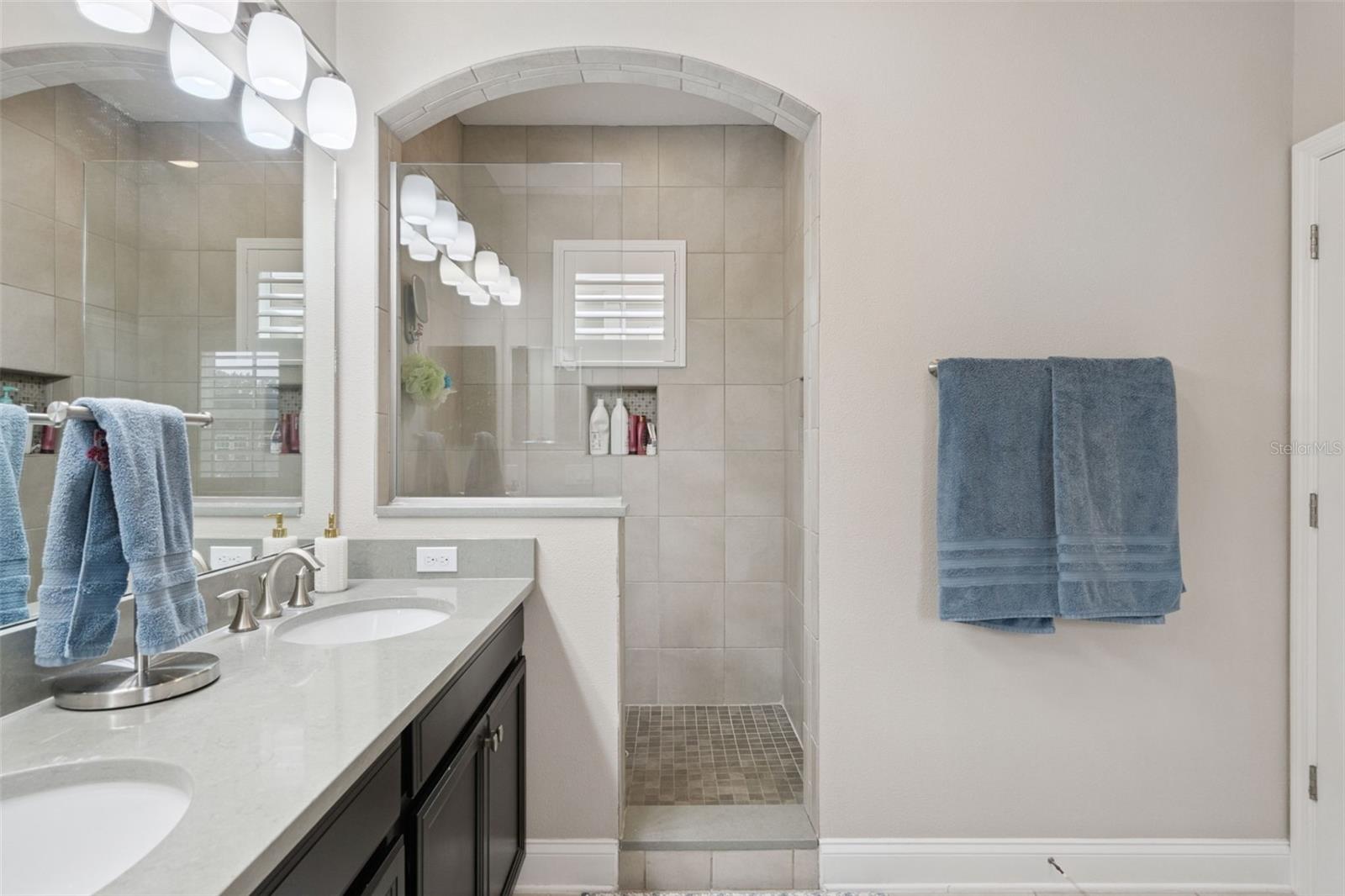 SPRING LAKE - Residential