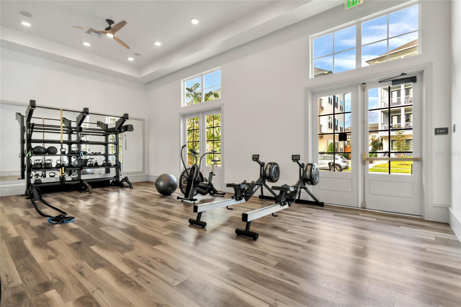 SPRING LAKE - Residential