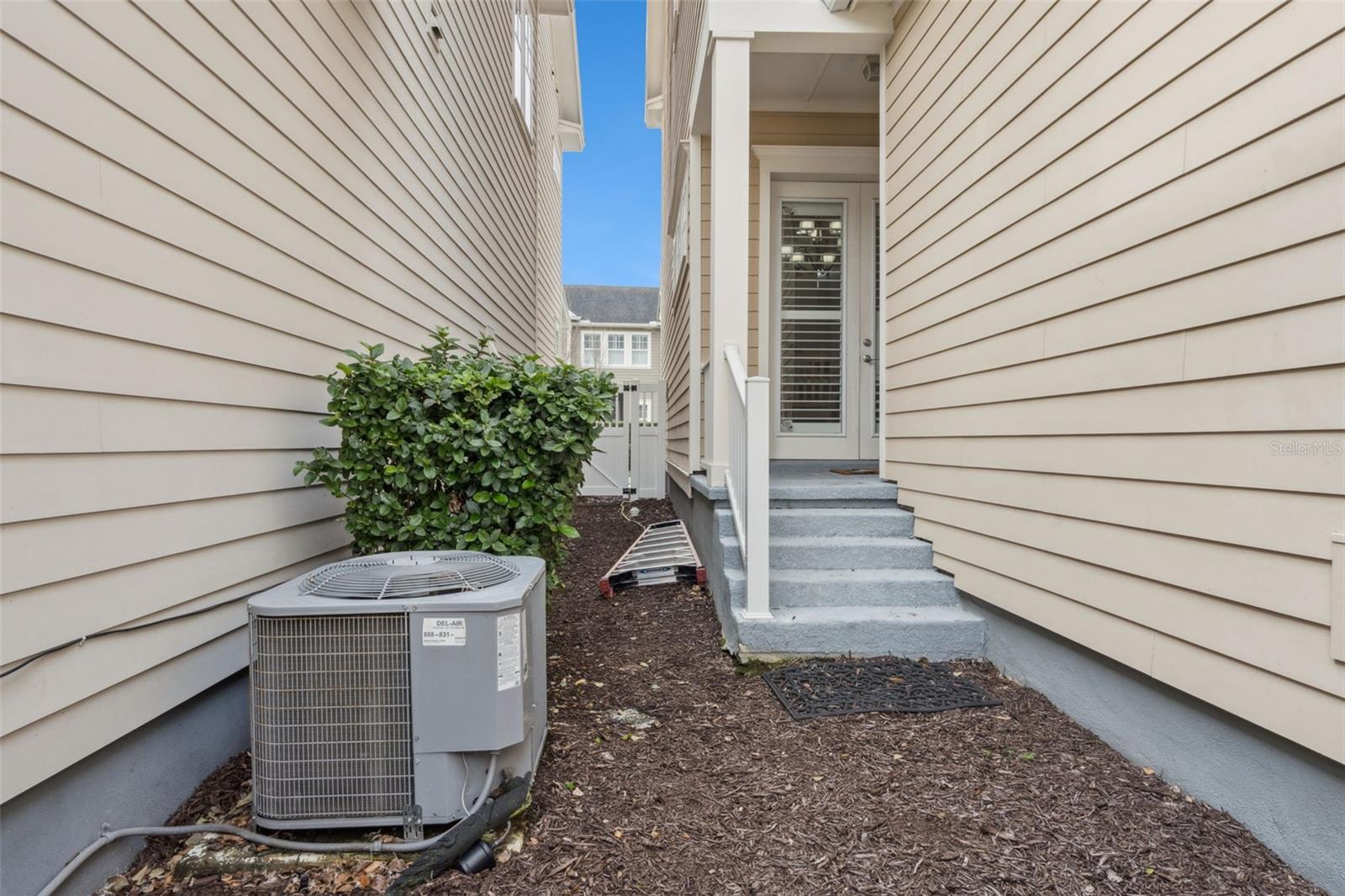 SPRING LAKE - Residential