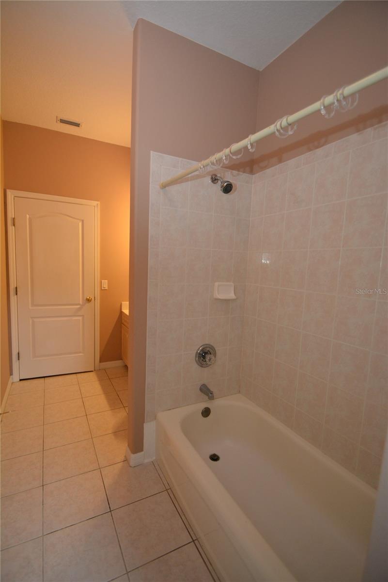 SEMINOLE WOODS - Residential Lease