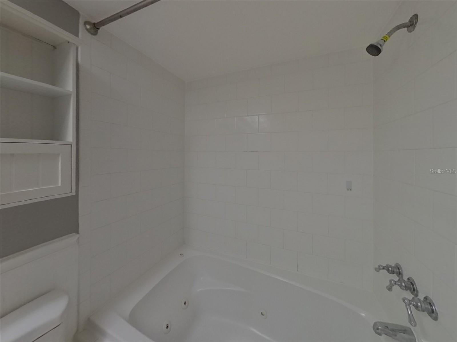 CLUBHOUSE ESTATES OF COUNTRYSIDE - Residential Lease