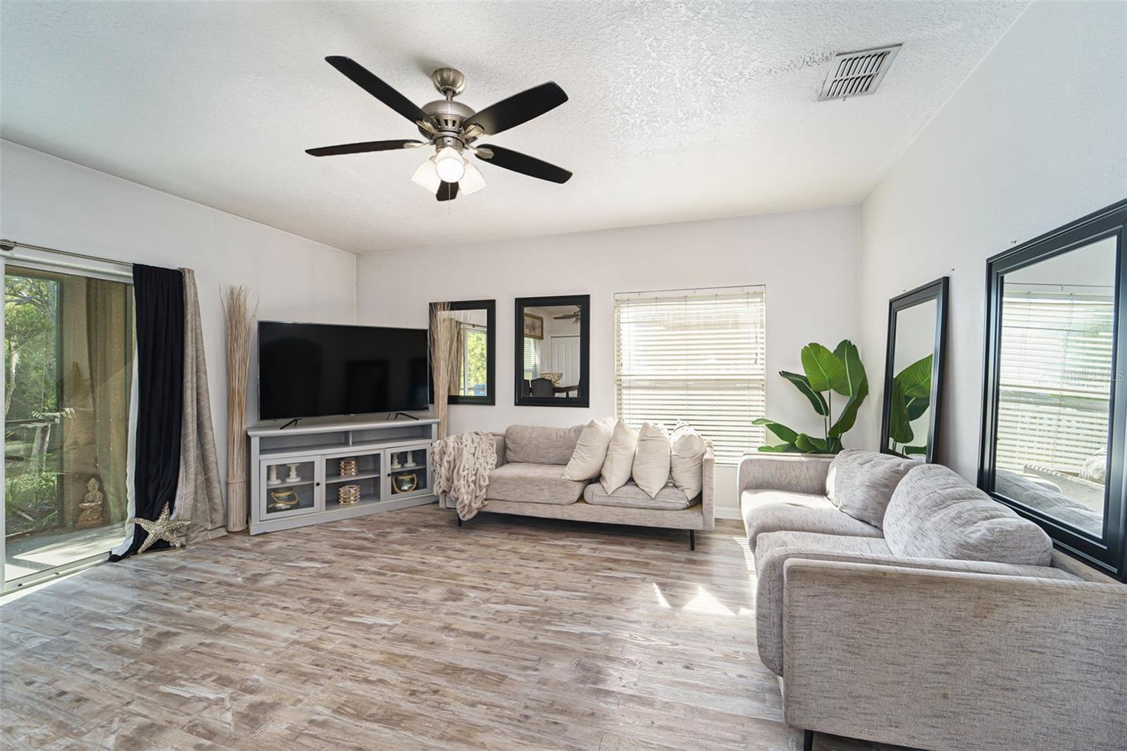 BAHIA LAKES PH 1 - Residential