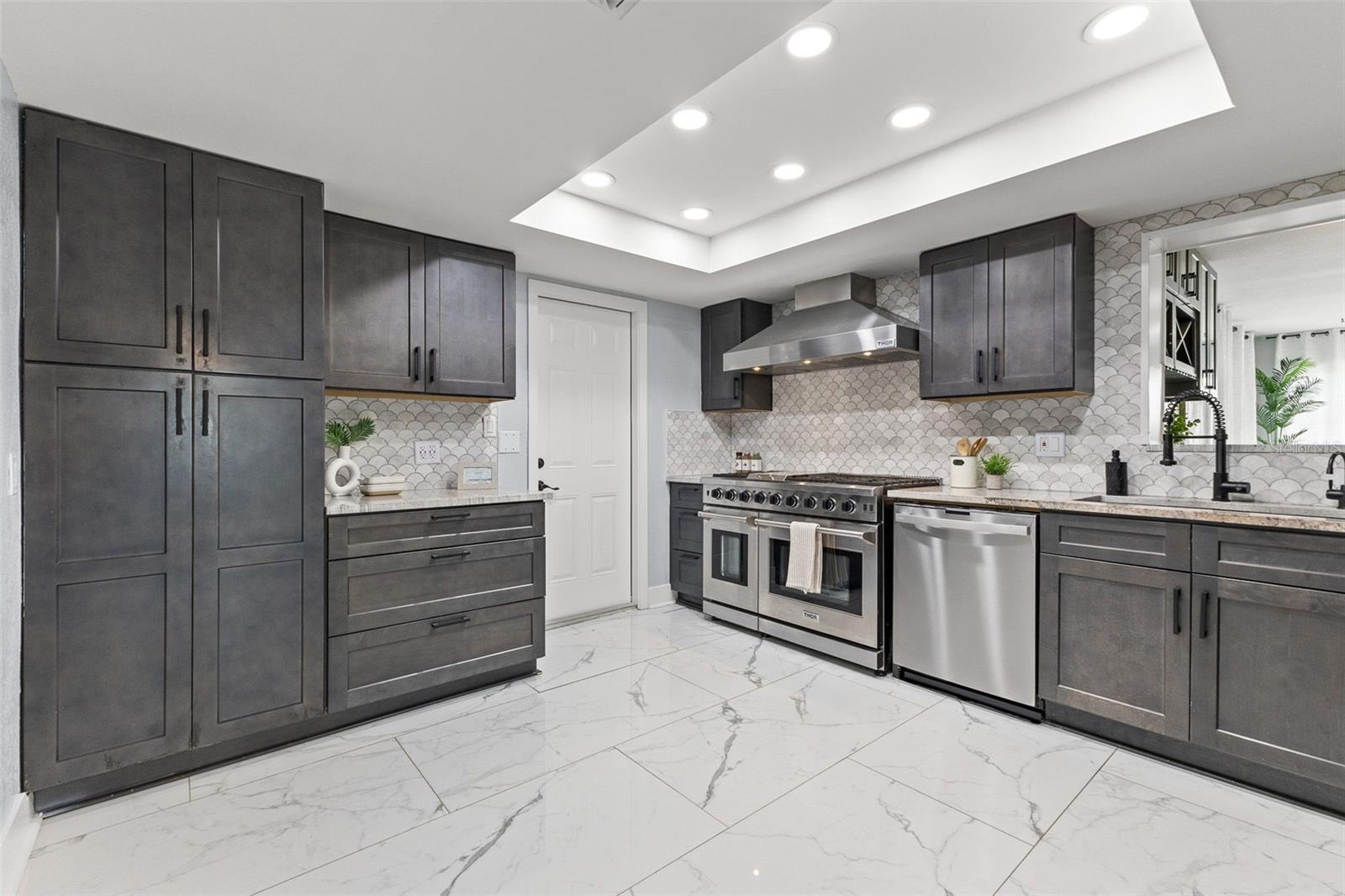 PATRICIAN POINT - Residential Lease