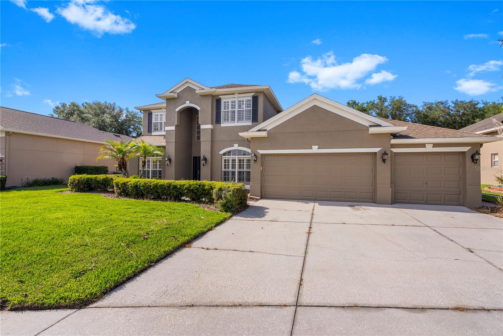 7402 WINDING LAKE CIRCLE