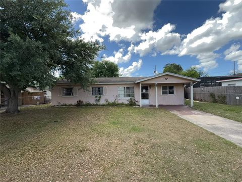 Photo of 6120 Edgebrook Drive, Orlando, FL 32809 (MLS # O6396850)