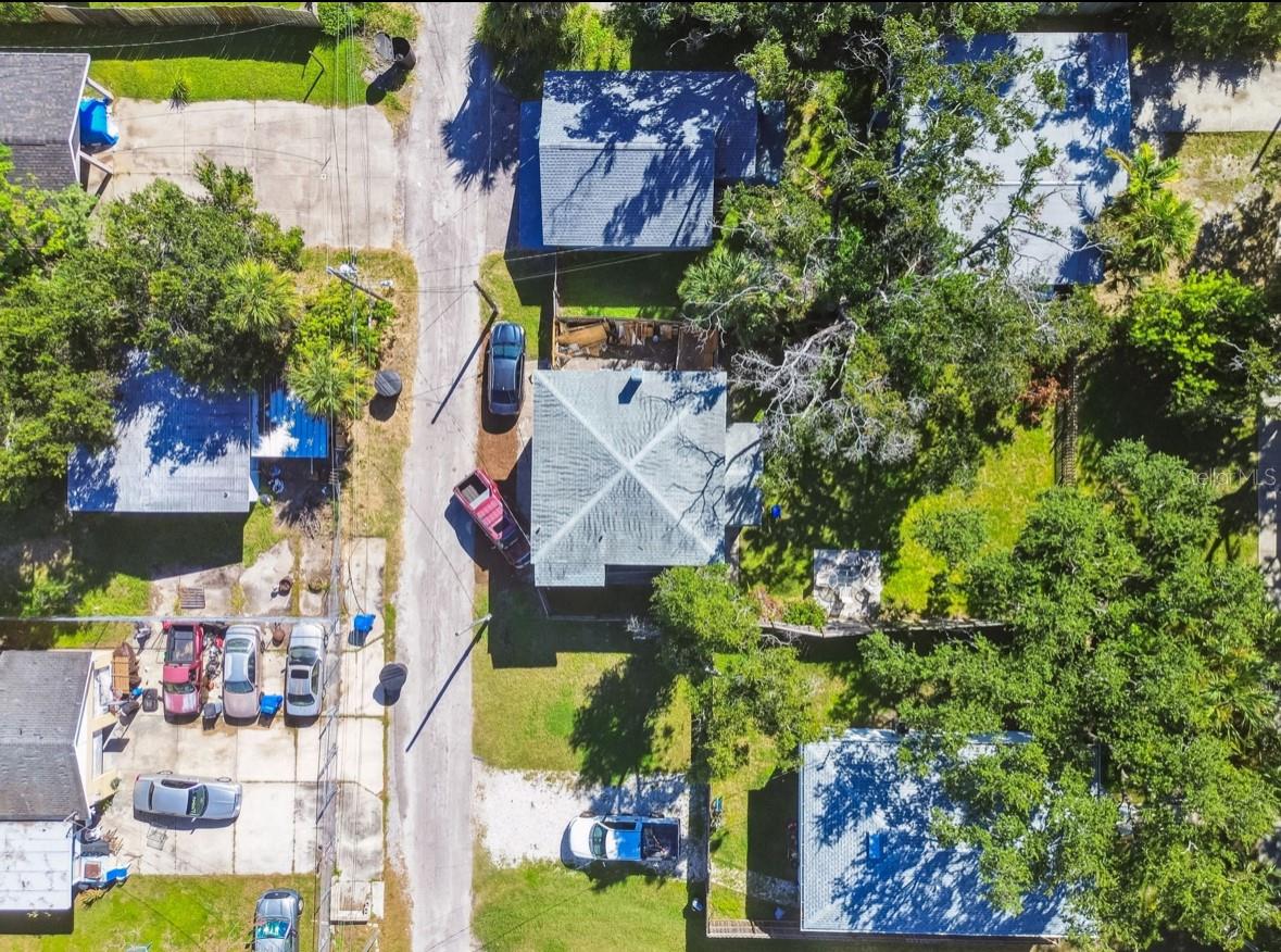 SCHOOLEYS HOMEVILLE - Residential Lease