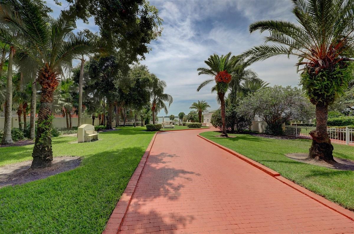 HARBOR OAKS - Residential