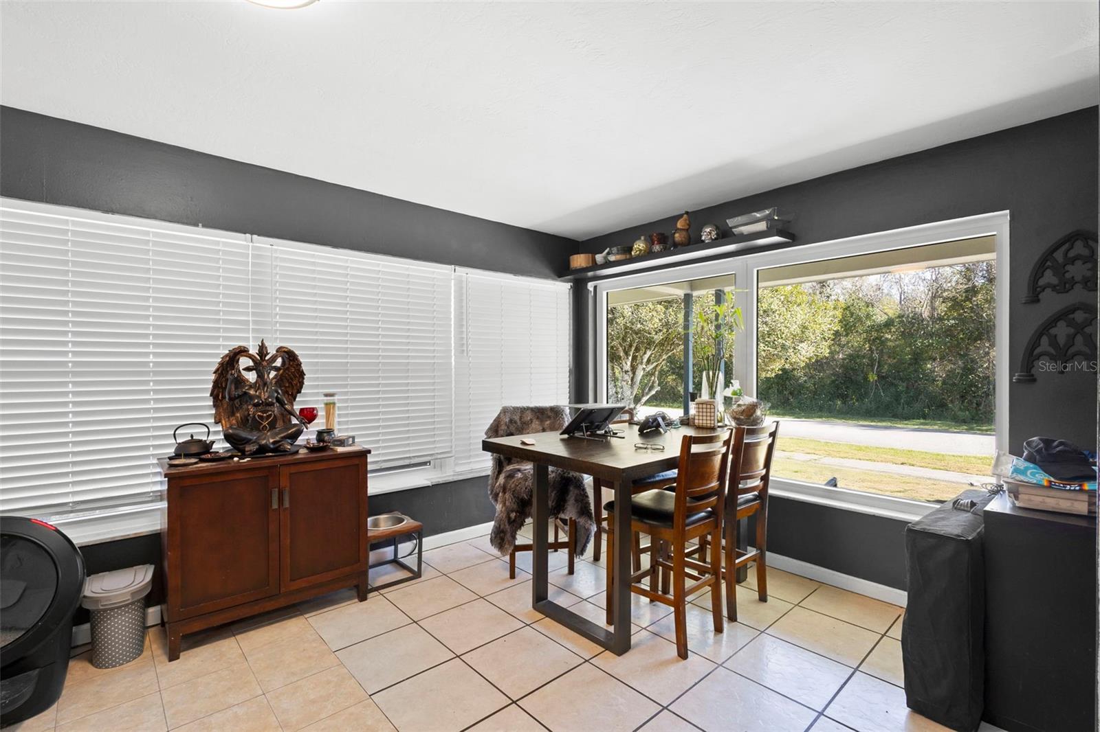 1552 ZINNIA DRIVE