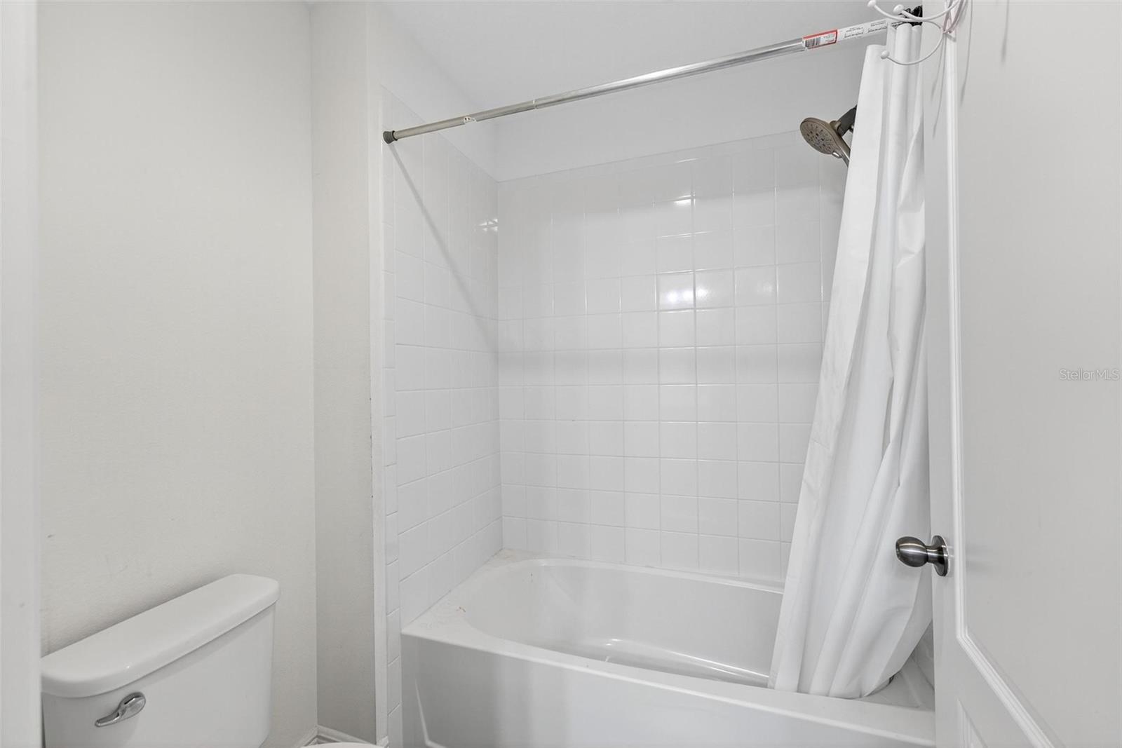 HANOVER LAKES PH 2 - Residential