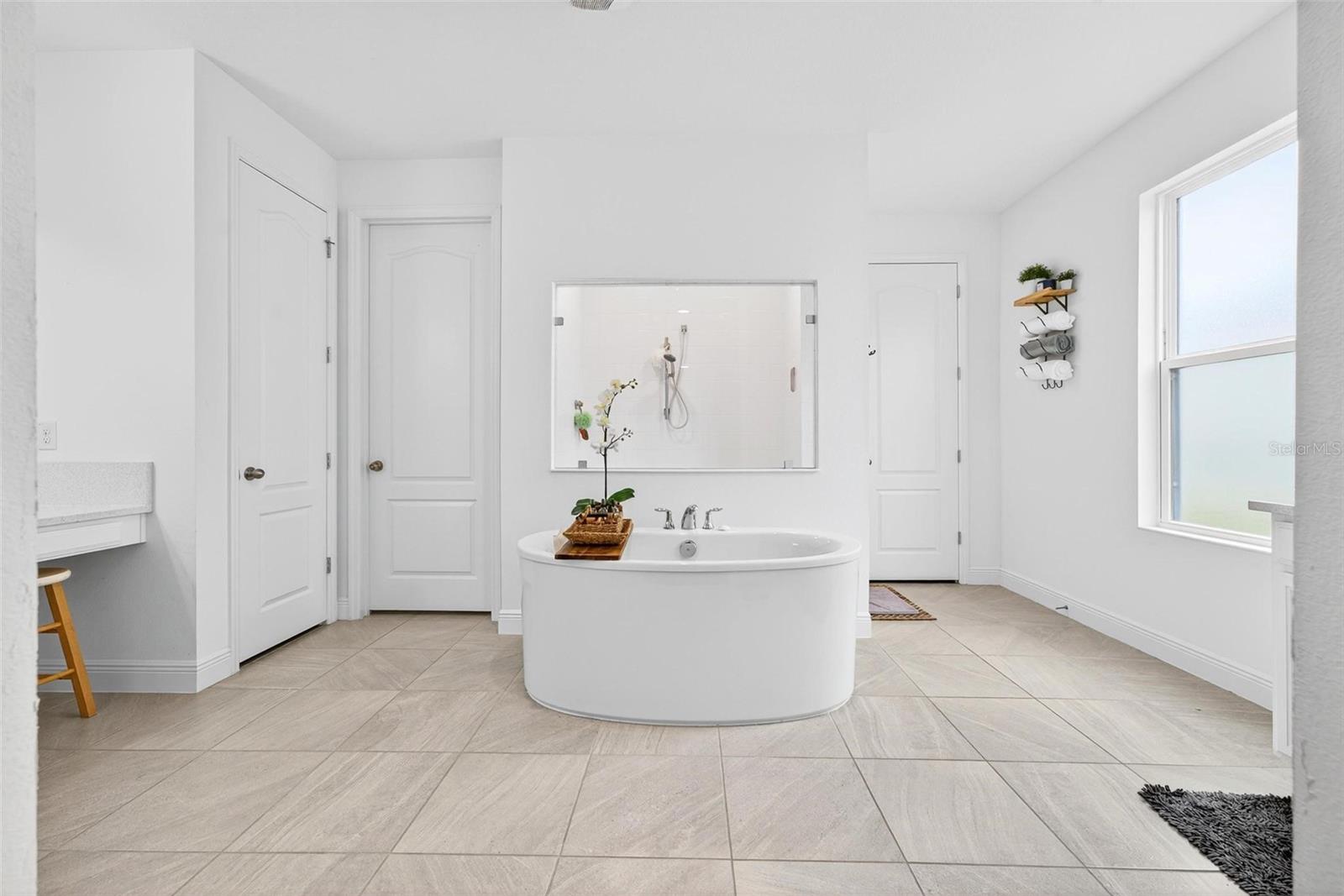 HANOVER LAKES PH 2 - Residential