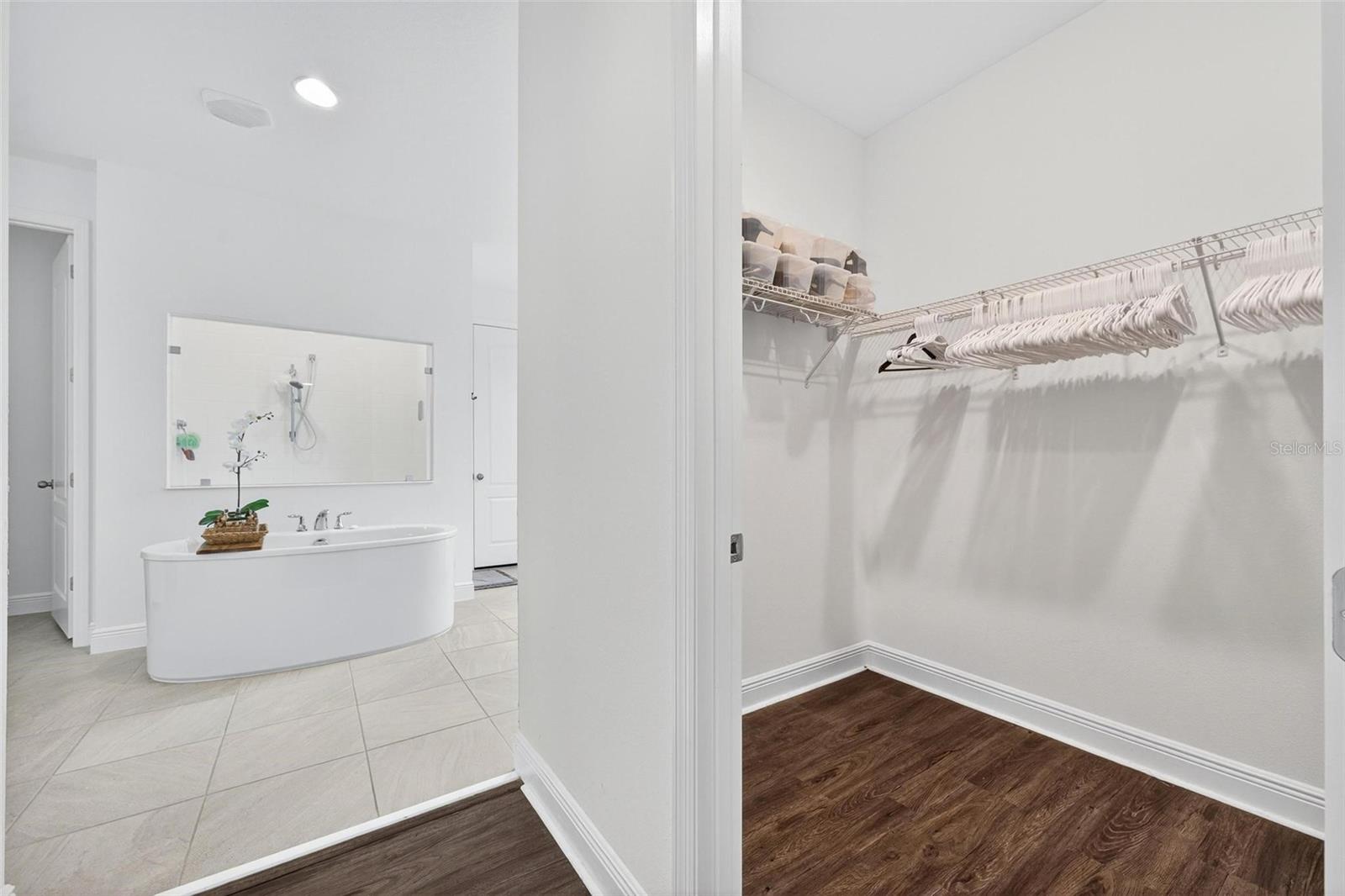 HANOVER LAKES PH 2 - Residential