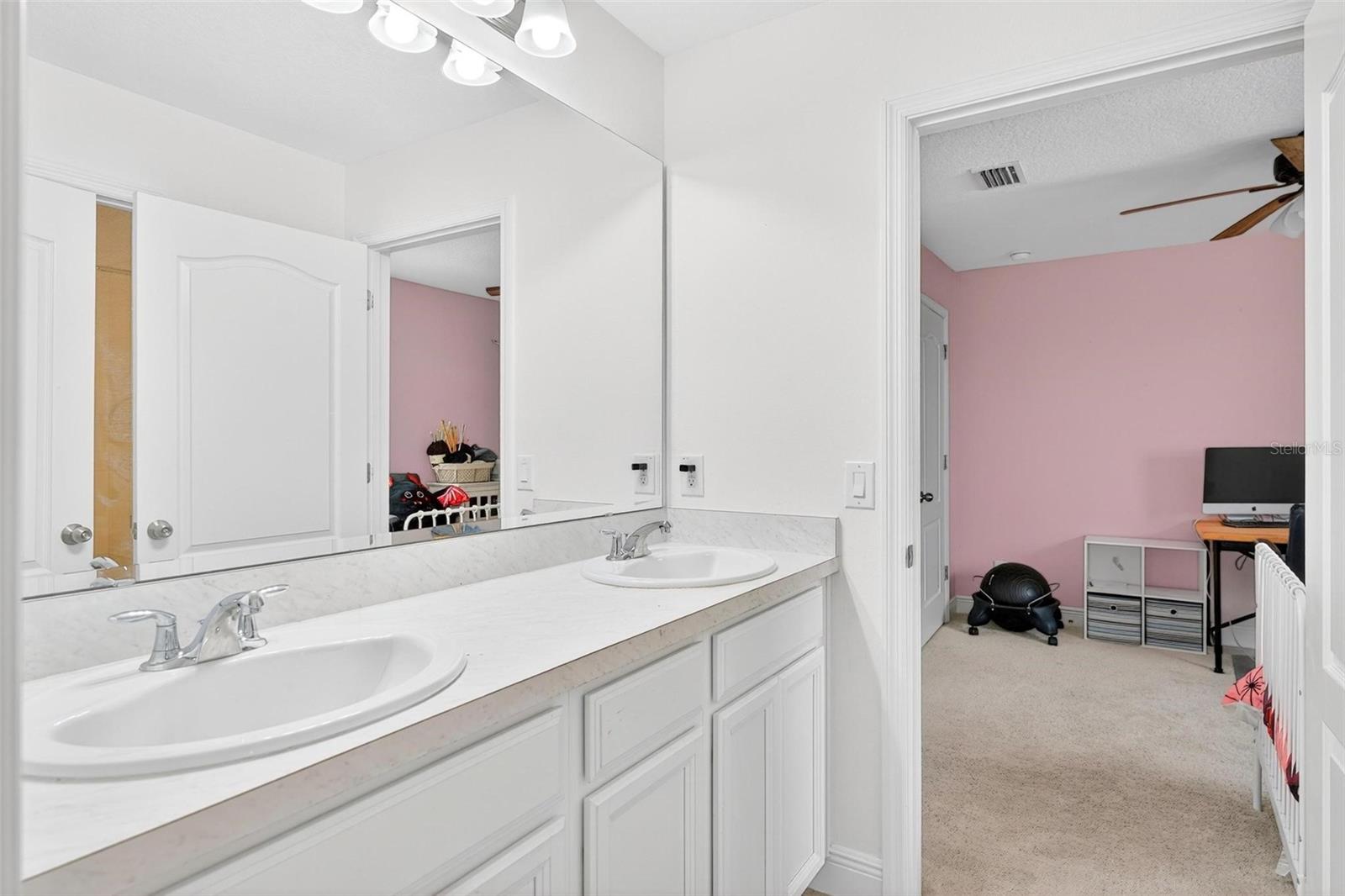 HANOVER LAKES PH 2 - Residential