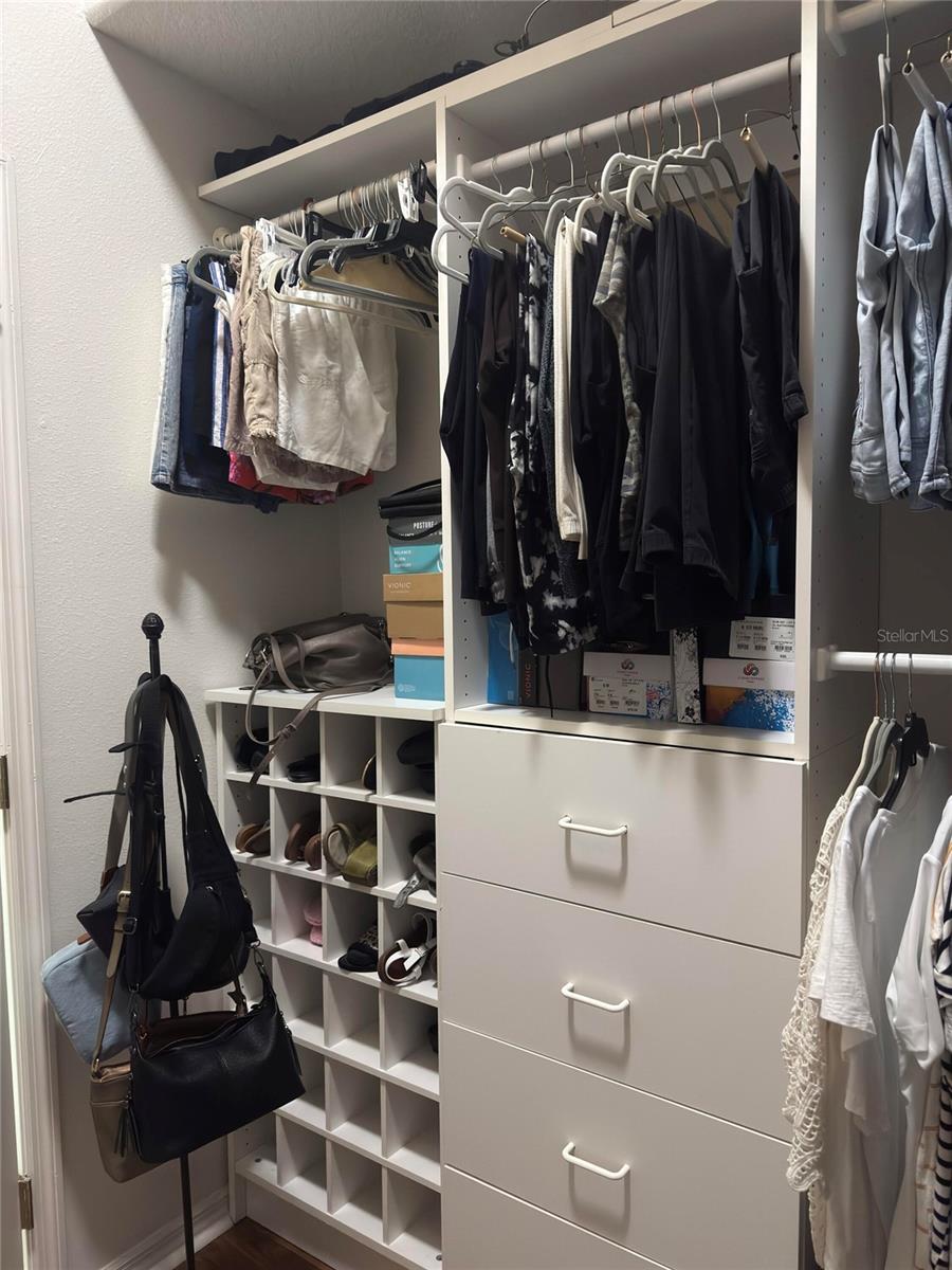 GROVES PH 02 - Residential