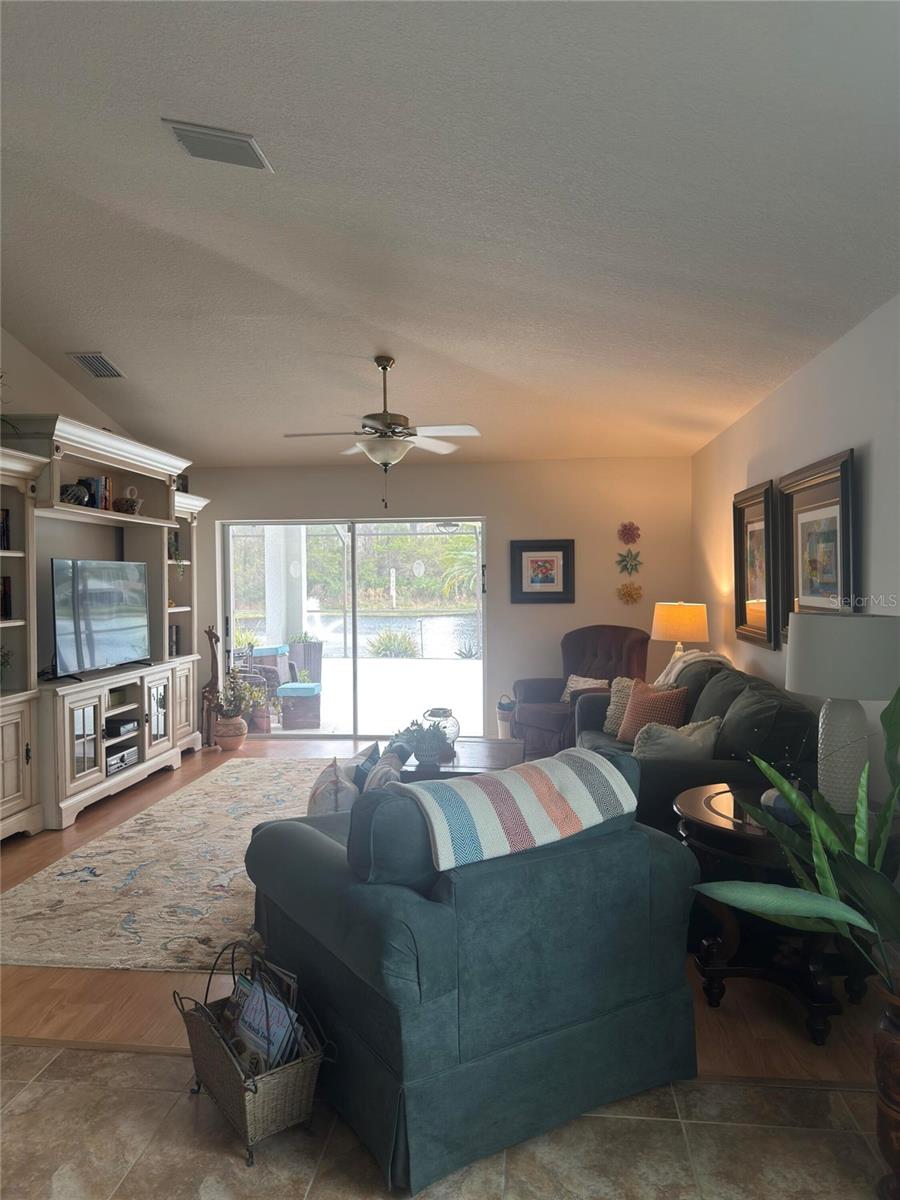 GROVES PH 02 - Residential