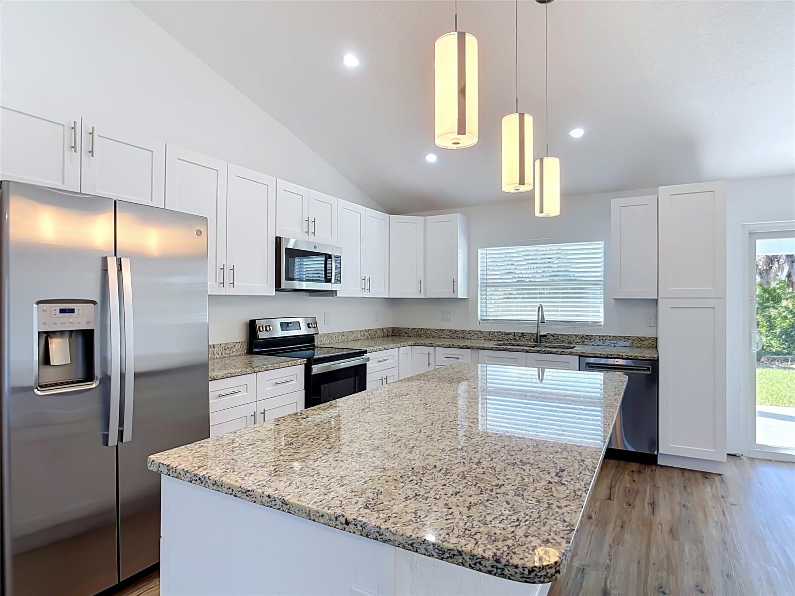 19191 WILLARD AVENUE, PORT CHARLOTTE, FL, 33954 4 19191 WILLARD AVENUE