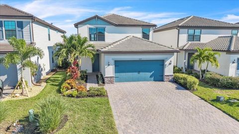 Photo of 16317 Pine Mist Drive, Lakewood Ranch, FL 34211 (MLS # A4672862)