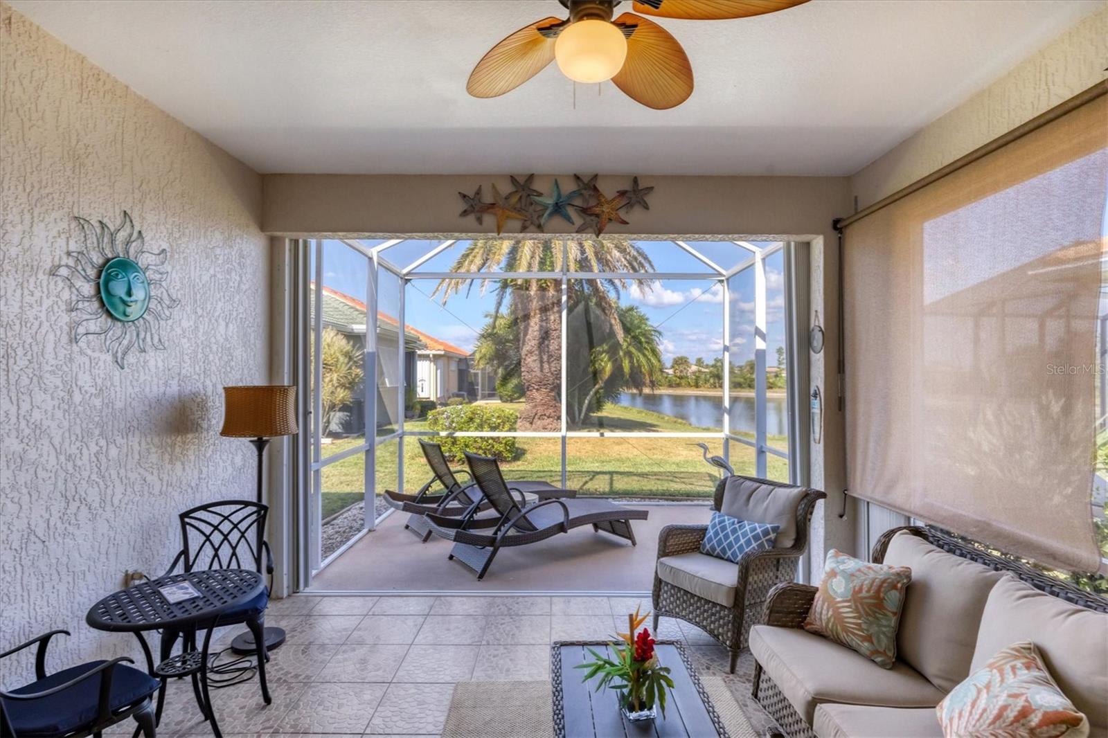 PELICAN POINTE GOLF & COUNTRY CLUB - Residential