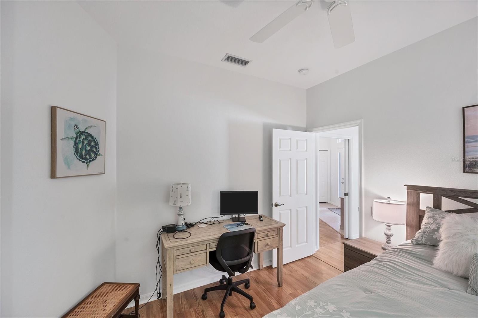 PELICAN POINTE GOLF & COUNTRY CLUB - Residential