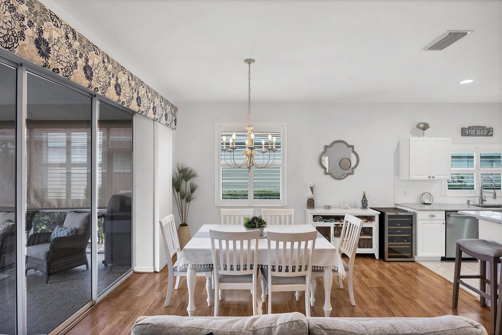 PELICAN POINTE GOLF & COUNTRY CLUB - Residential