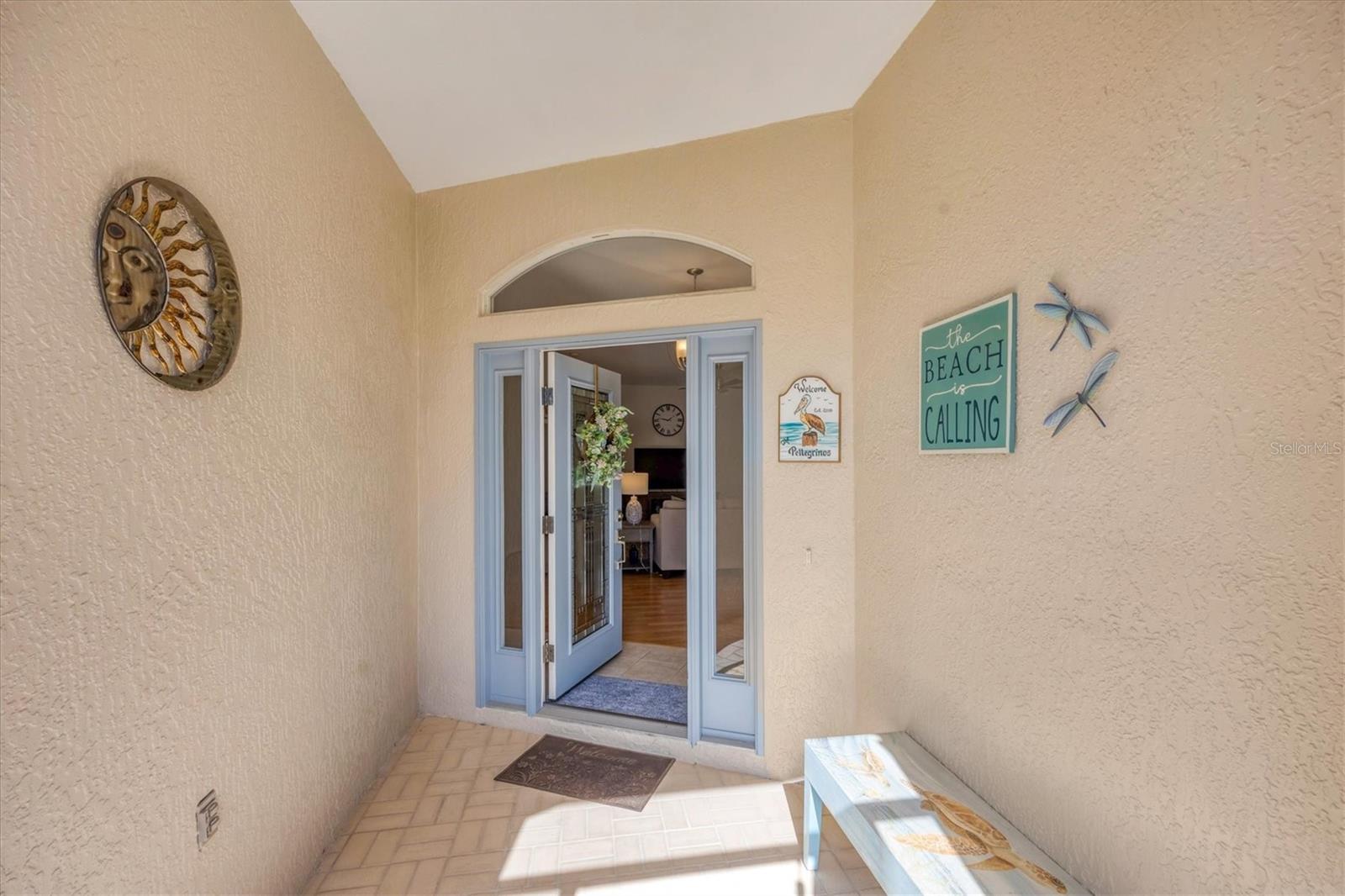 PELICAN POINTE GOLF & COUNTRY CLUB - Residential