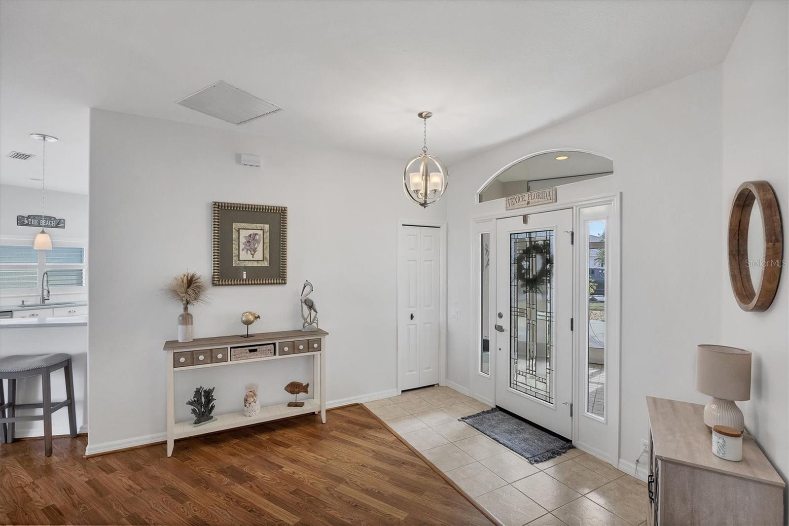 PELICAN POINTE GOLF & COUNTRY CLUB - Residential