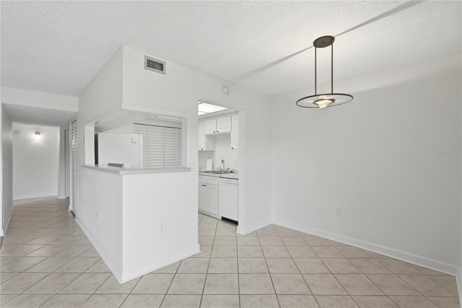PEPPERTREE LAKE CONDO - Residential