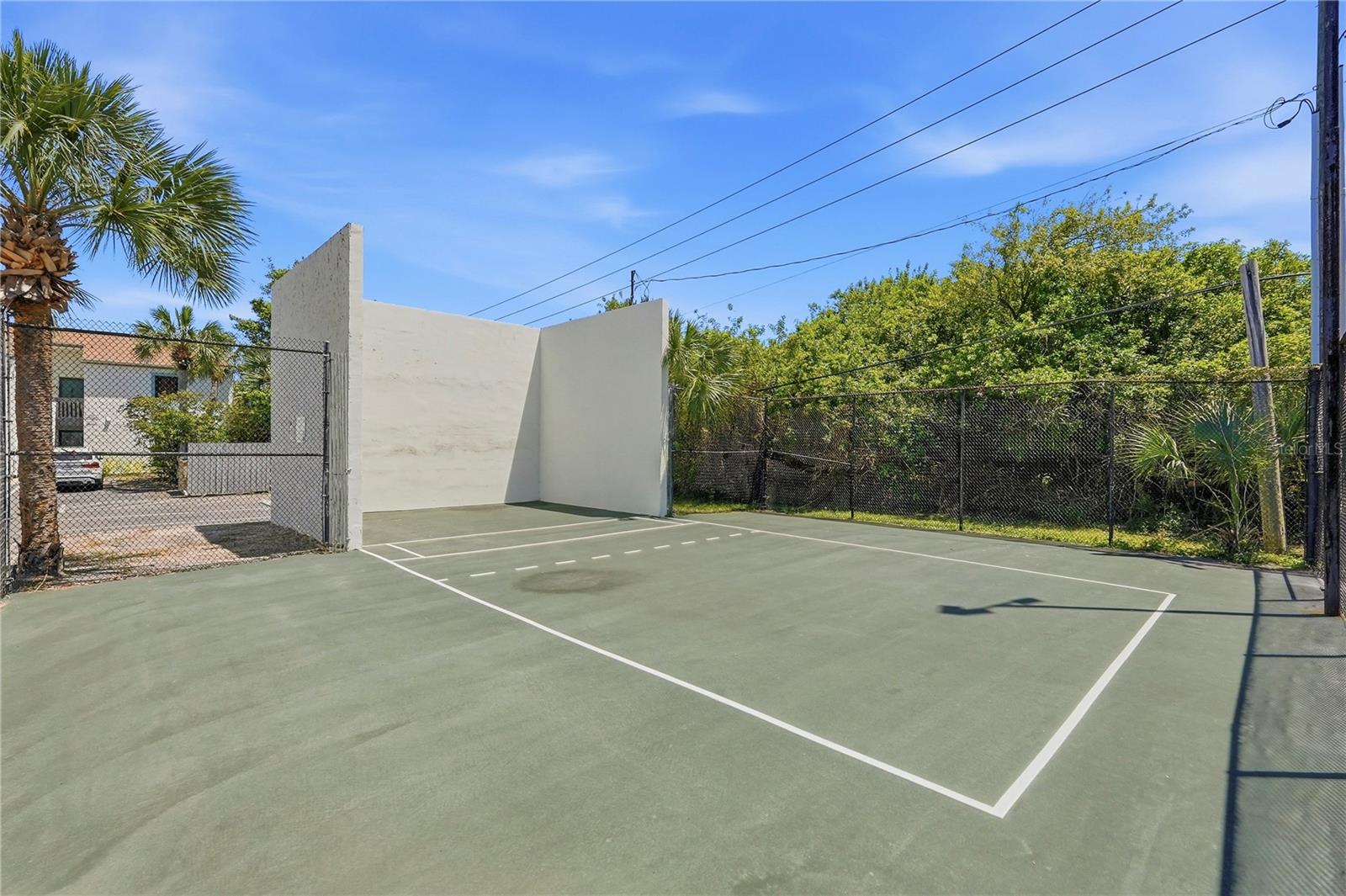 PEPPERTREE LAKE CONDO - Residential