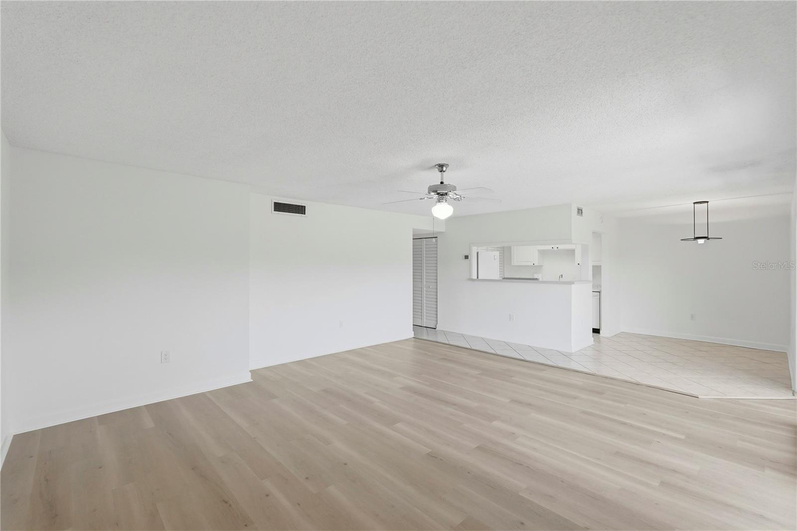 PEPPERTREE LAKE CONDO - Residential