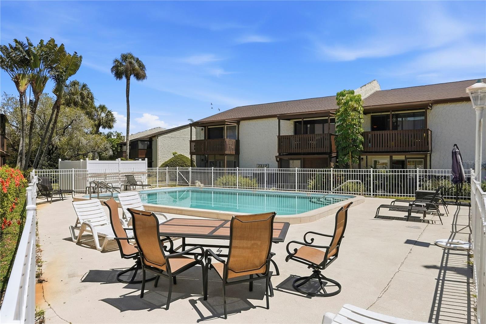 PEPPERTREE LAKE CONDO - Residential