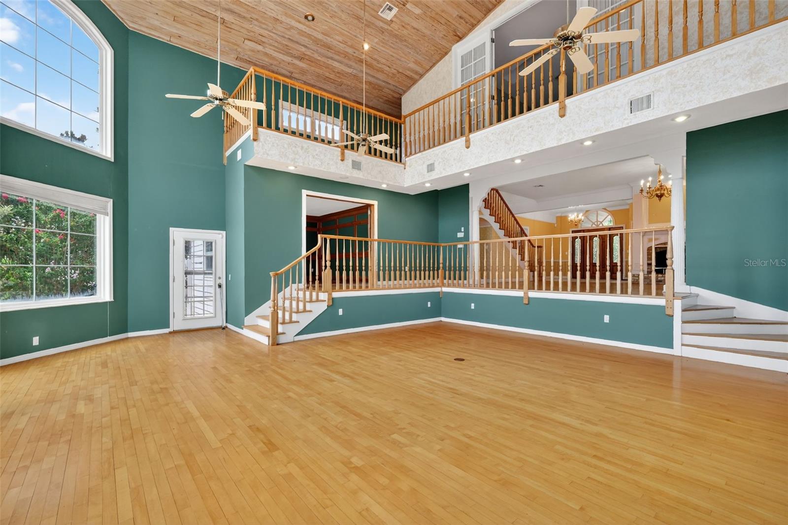 RAINBOW RIDGE - Residential