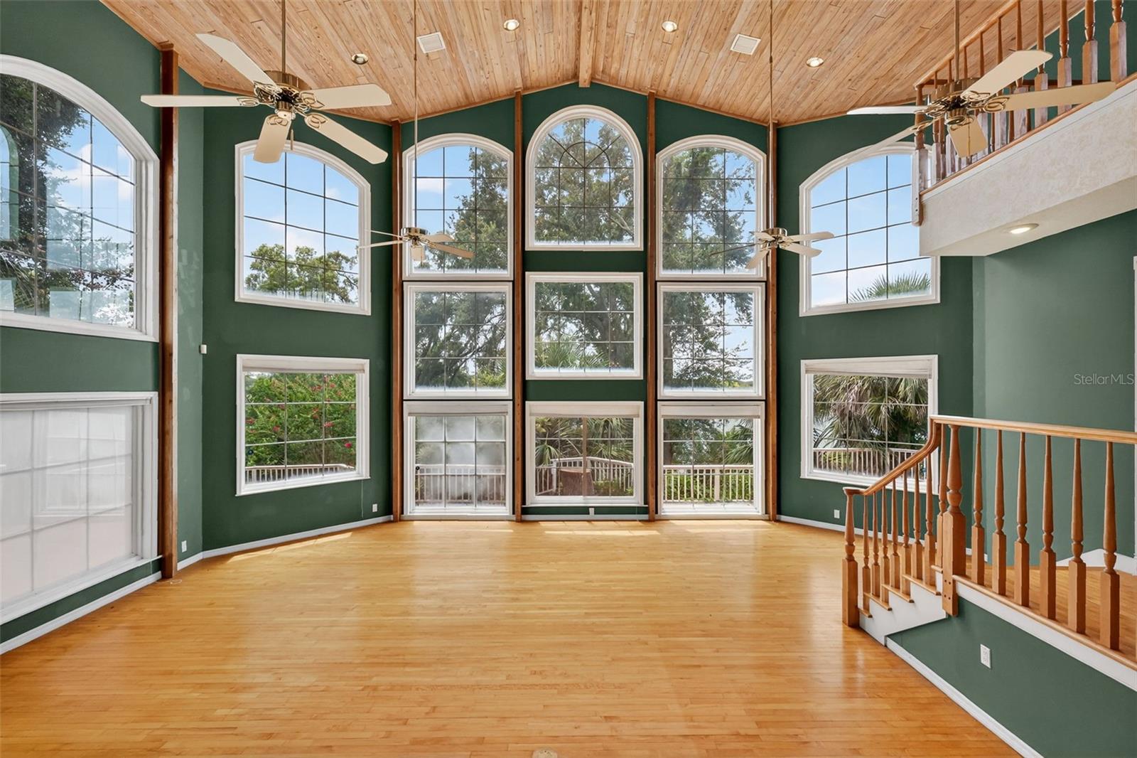 RAINBOW RIDGE - Residential