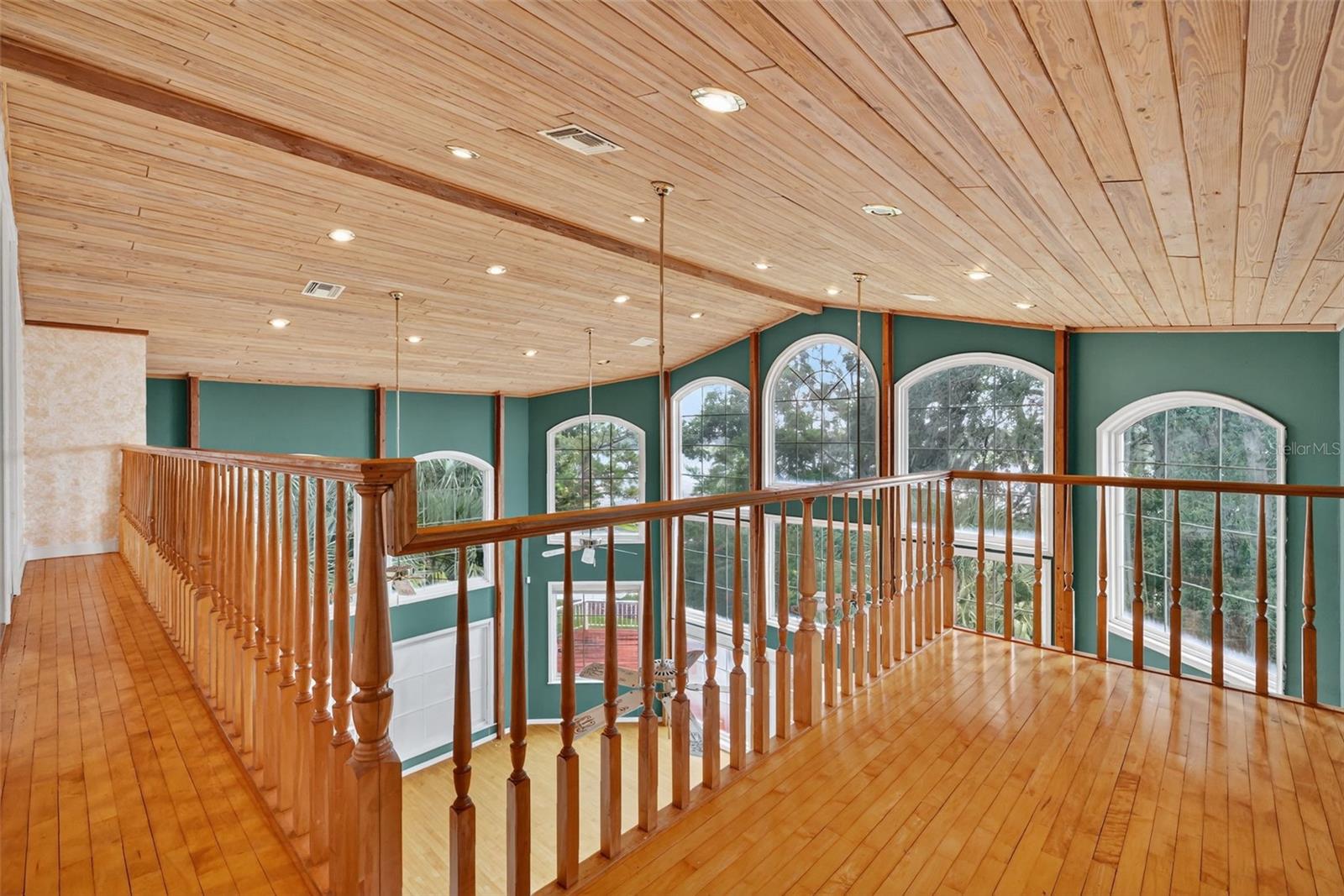 RAINBOW RIDGE - Residential