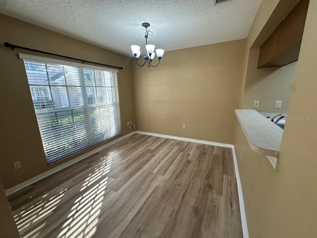 539 KENSINGTON LAKE CIRCLE