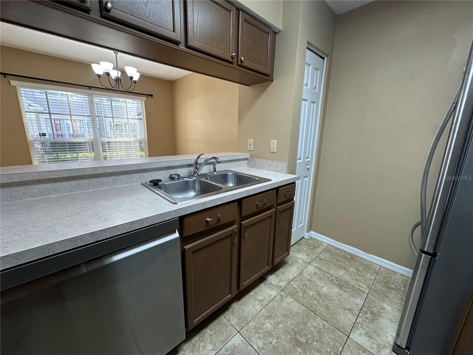 THE TWNHMS AT KENSINGTON PH - Residential