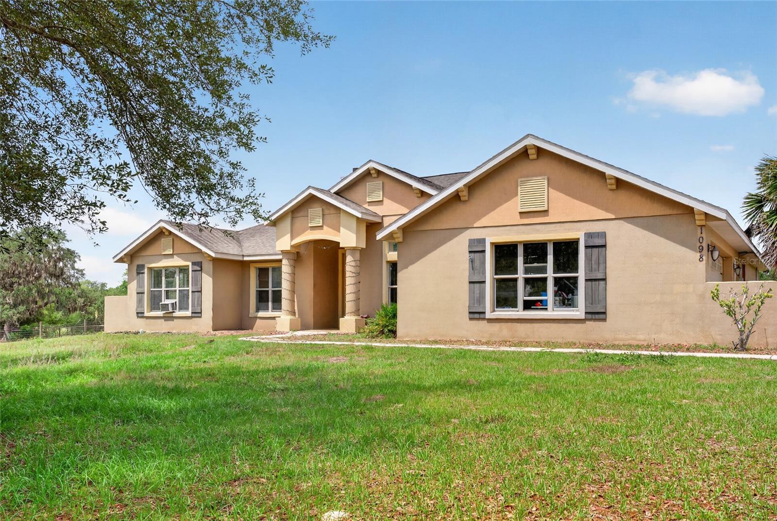 1098 NW 165TH COURT ROAD