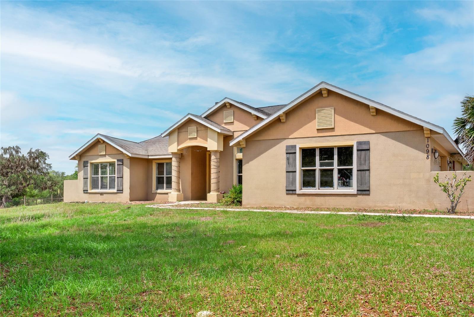 1098 NW 165TH COURT ROAD