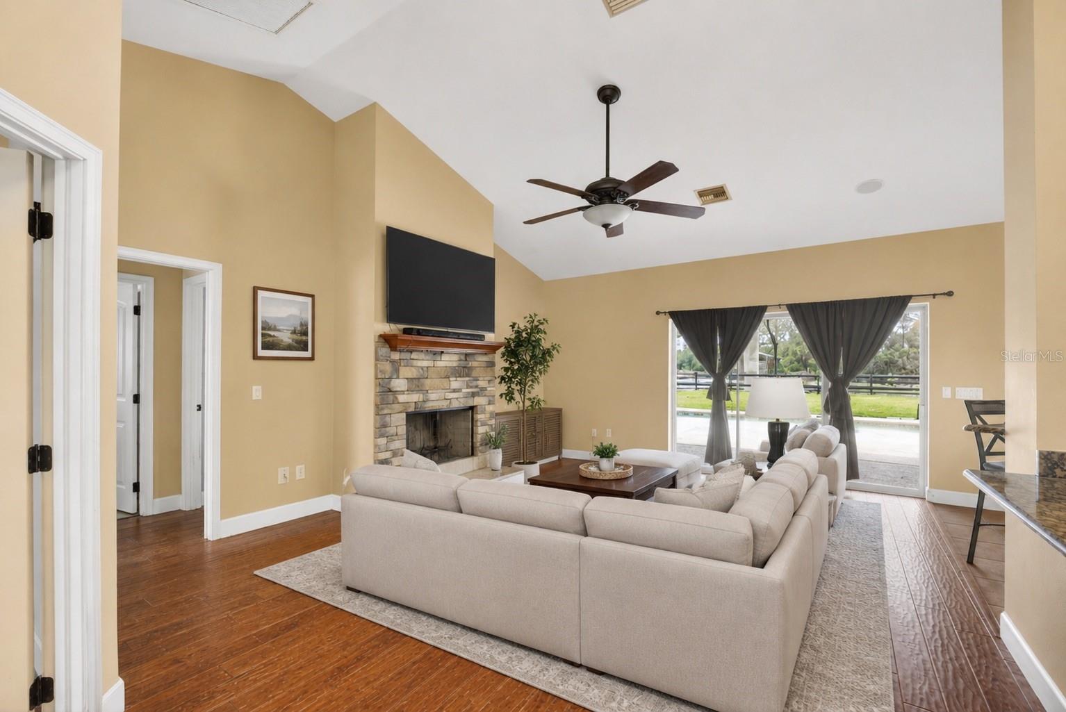 HIGH COTTON FARMS - Residential