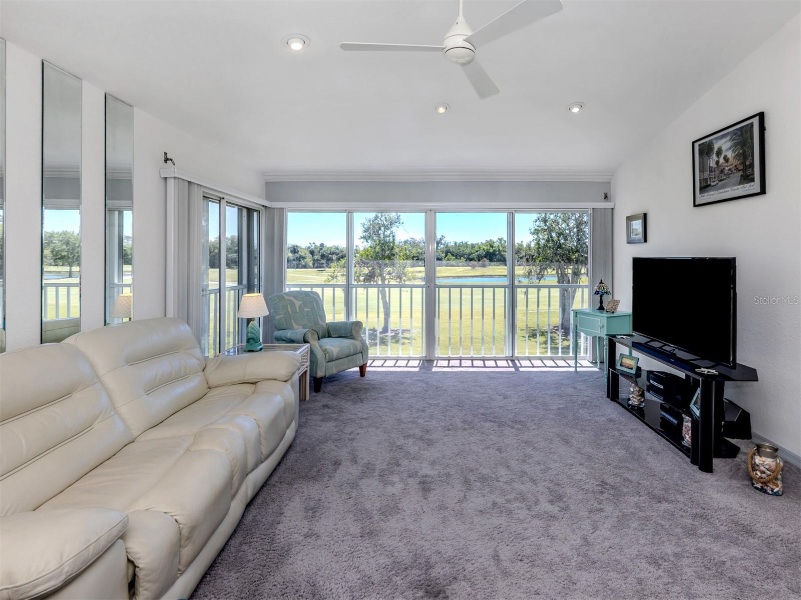 GOLF GREEN - Residential